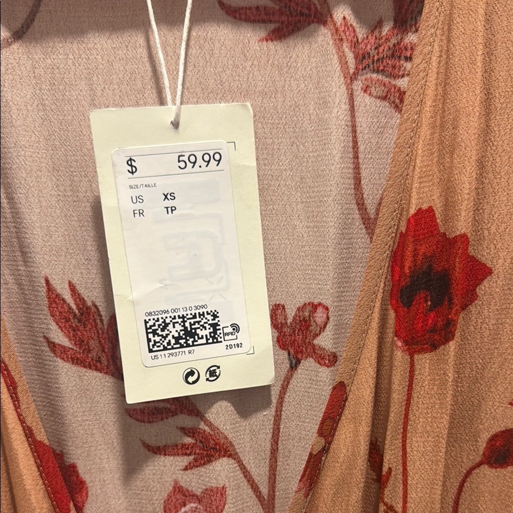 H&M x Johanna Ortiz Floral Wrap Dress in Red and pink - Picture 7 of 10
